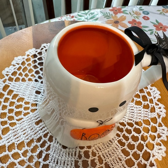 Ceramic ghost coffee mug - Picture 4 of 8